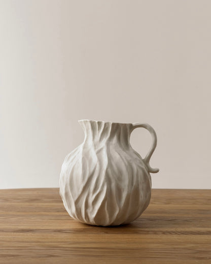 jug-vase