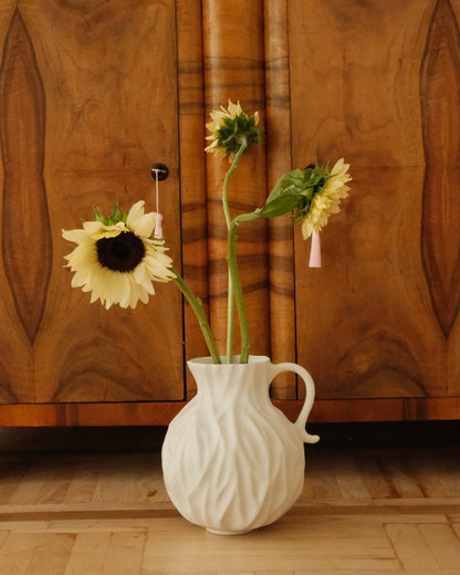 JUG-VASE