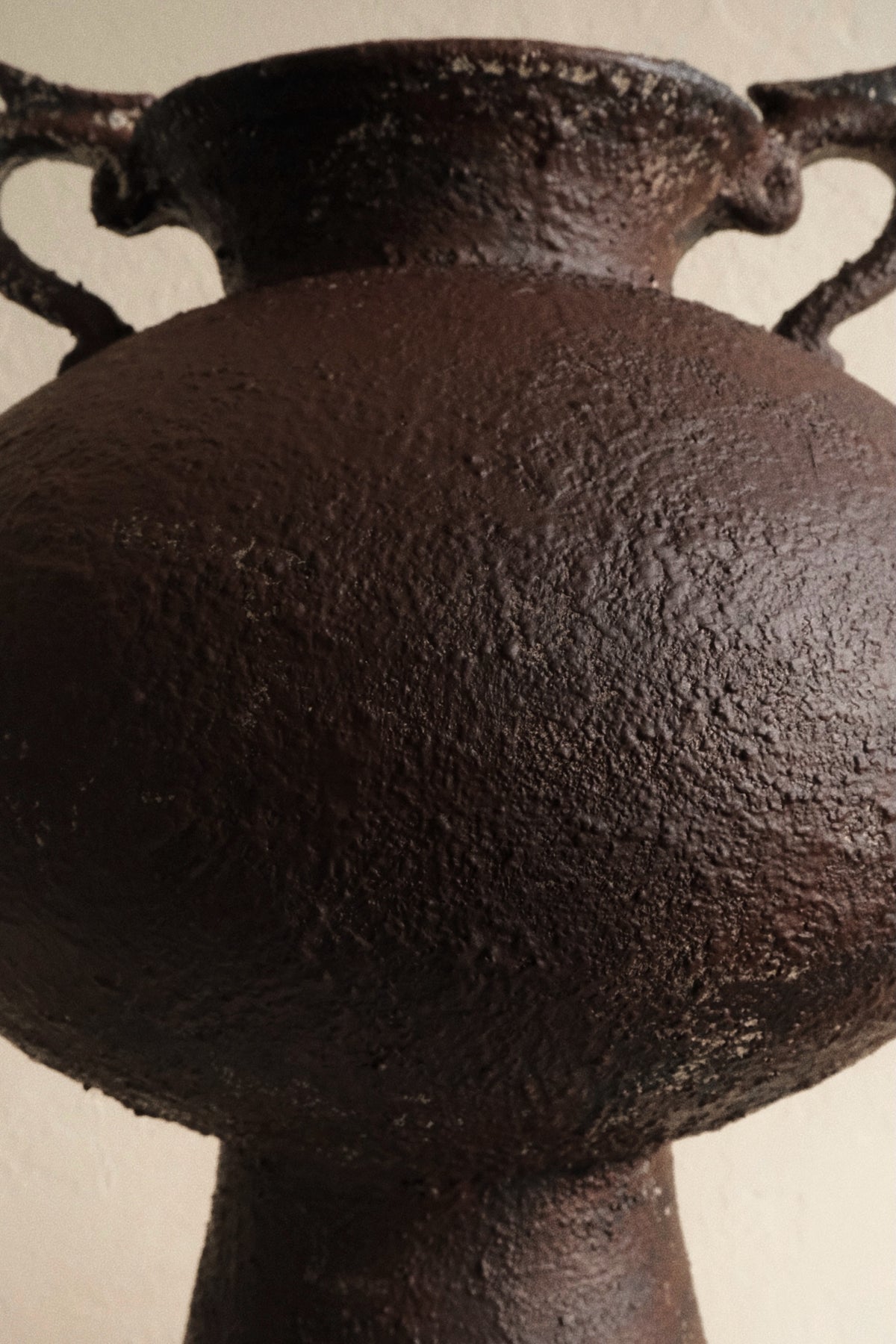 ВАЗА AMPHORA —  BROWN